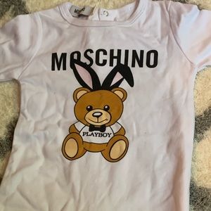 Moschino New never worn play suit , bib and hat